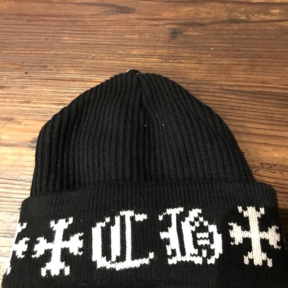 Chrome heart beanie O/S - Picture 2 of 2